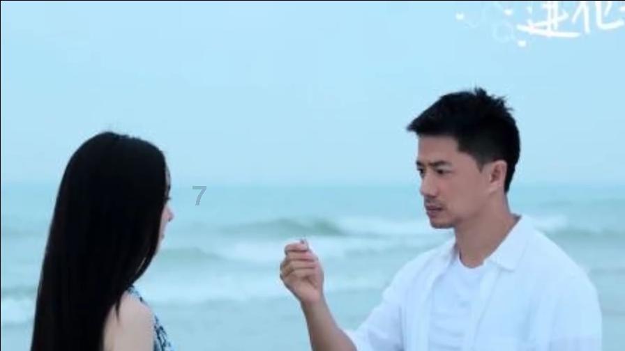 新余火灾事故现场，市民自发前来悼念：除了花篮，还送来可乐炸鸡
