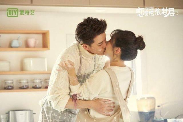 活了32年,追妻10年,结婚仅2年,他写的每句情诗,都朝悲剧狂奔