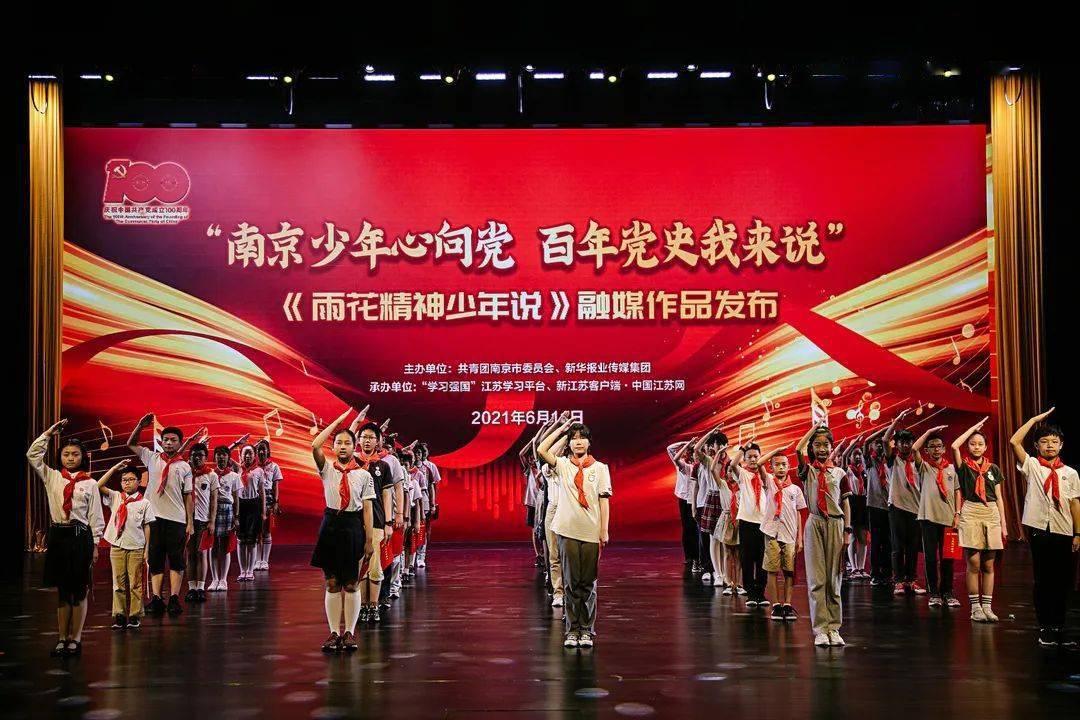 有没有什么又显高级感又非常适合年轻人的服饰品牌？游戏画面