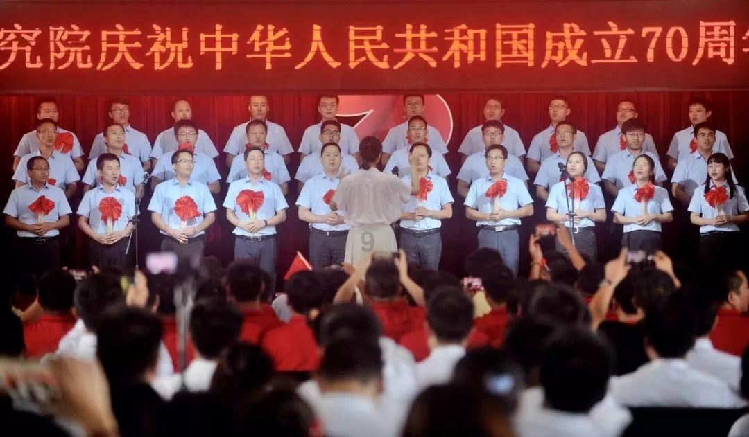 家长怀疑，我早恋怎么办？游戏画面