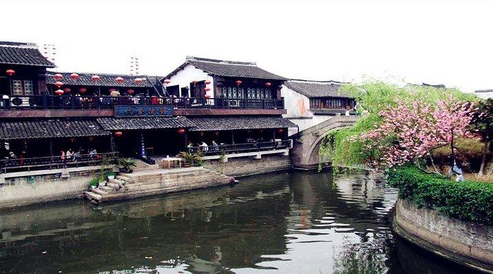 曹丕为何40岁就去世了?瞧瞧他整天干的事,能活到40岁已是幸运